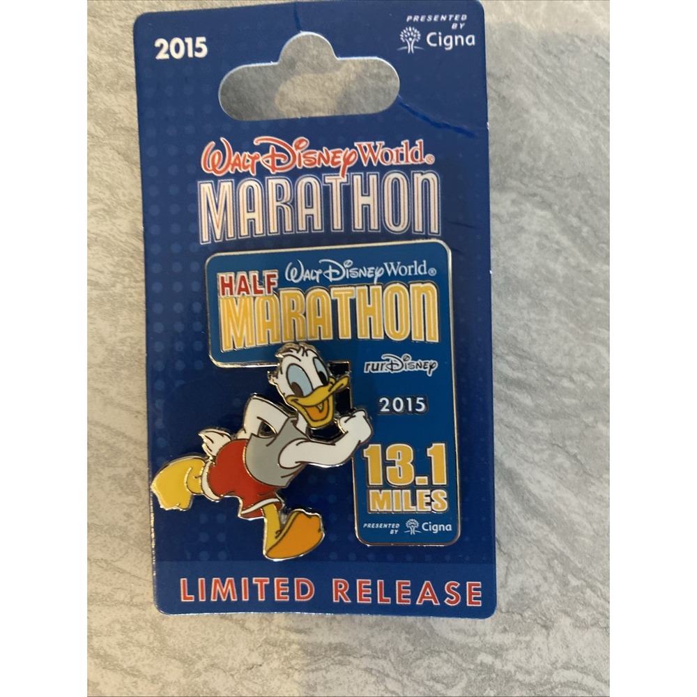 Walt Disney World 2015 Half Marathon Pin Donald Duck Limited Release runDisney